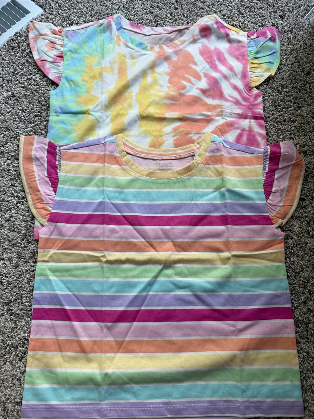 NWT 2 Girls' Rainbow Stripe & Tie-Dye Short Sleeve Tops flutter sleeve size M